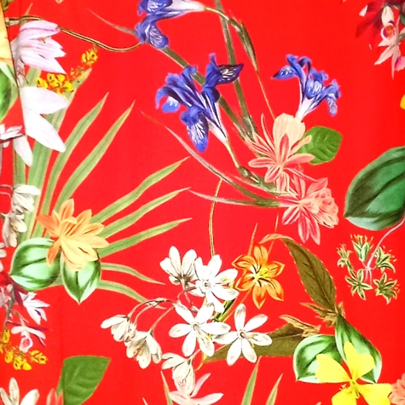 Karen Kane Floral Cold Shouldered Blouse - Picture 9 of 16